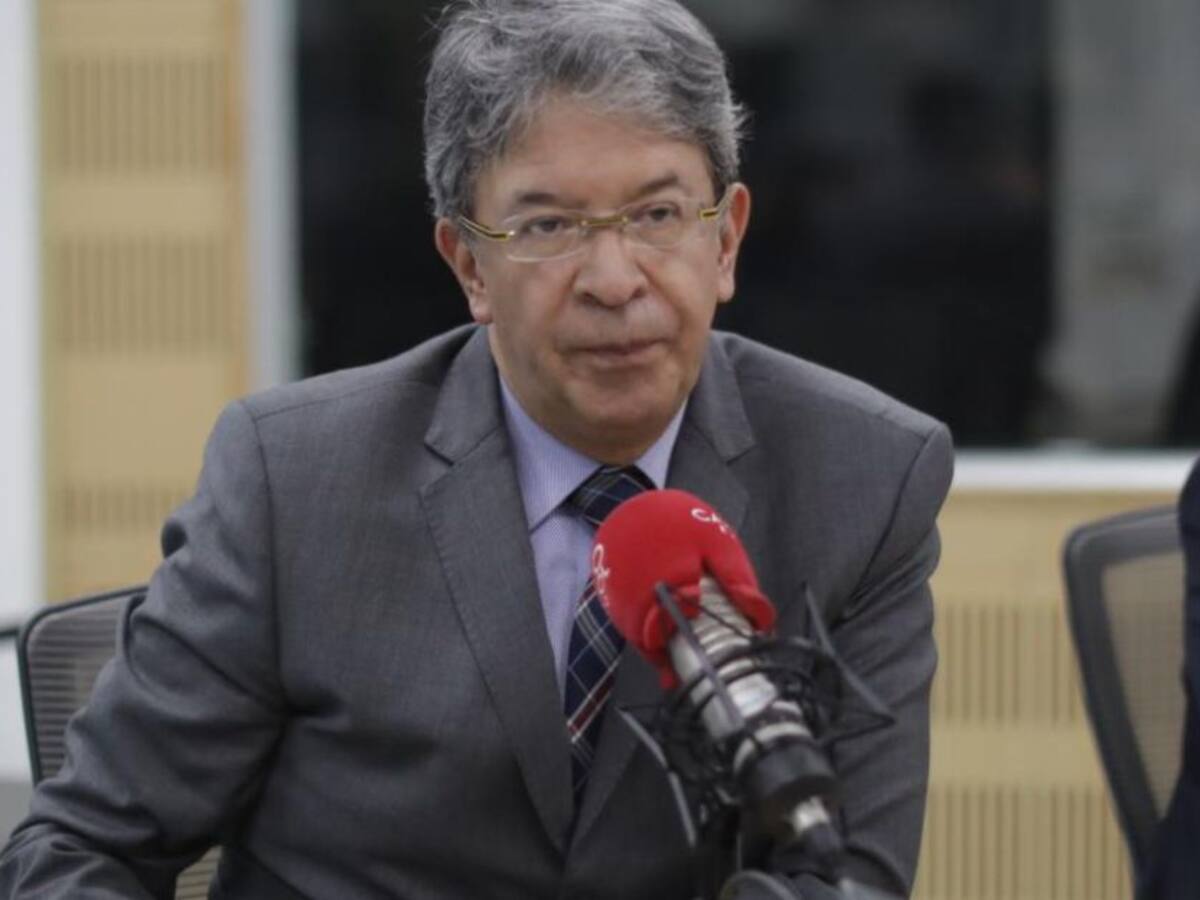 No hay que minimizar el riesgo: Fernández