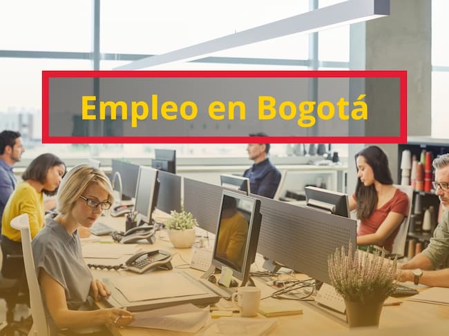 De fondo: Imagen ilustrativa de una oficina ocupada por empleados (Crédito: Getty Images)