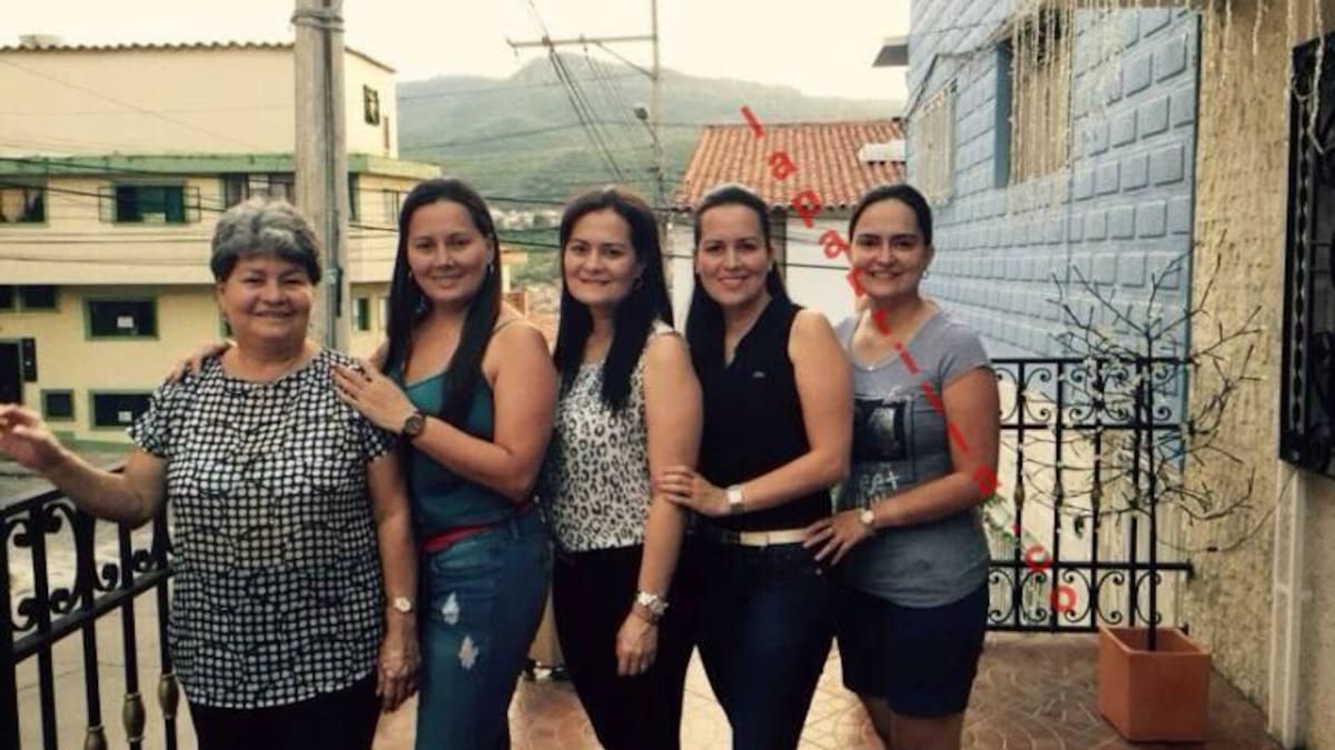 Abren indagación preliminar en contra de esposa del coronel Aguilar