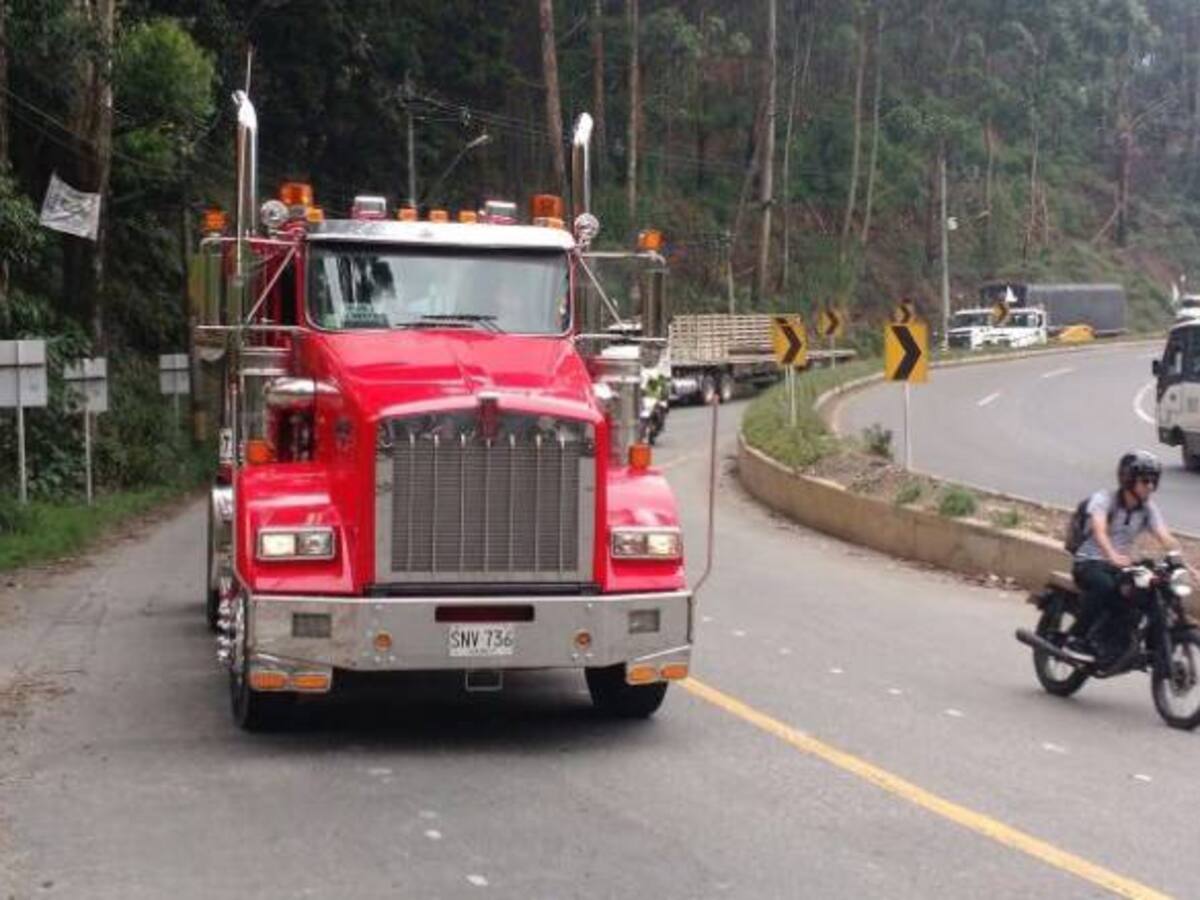 Defencarga se declara en alerta por eventual paro de transportadores