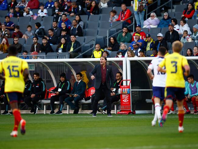 Néstor Lorenzo tiene otra baja en la Selección Colombia. (Photo by Ronald Martinez/Getty Images)