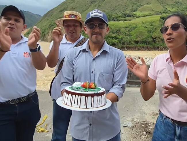 Concejales ‘celebraron’ 4 años de incumplimientos en obras de la Transversal del Libertador