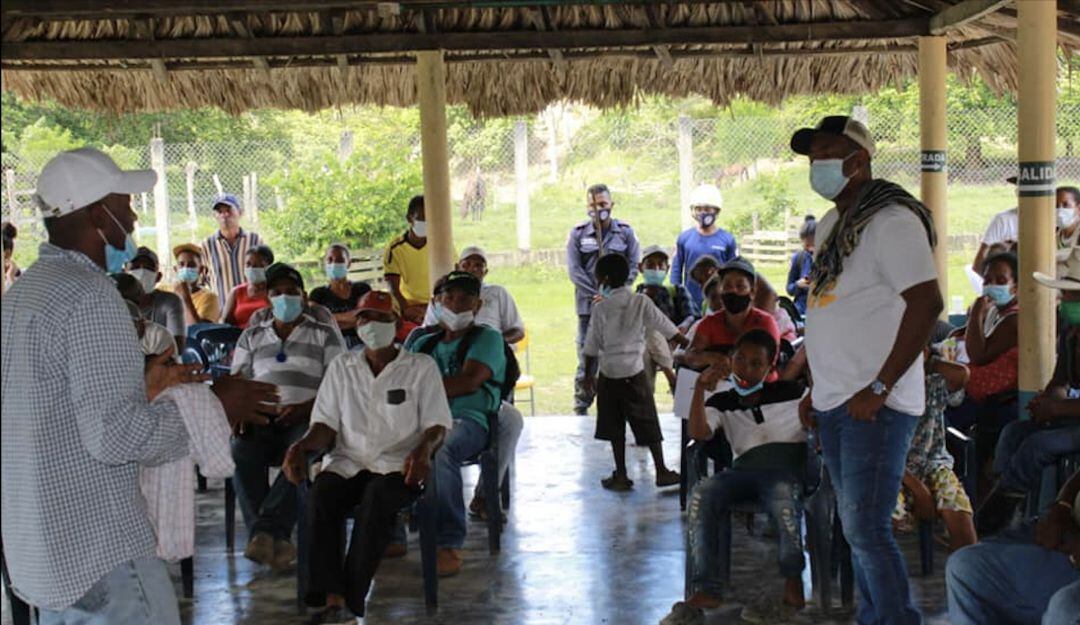 Tres de las familias damnificadas son Covid-19 Positivo lo que pone en riesgo de brote al albergue. 