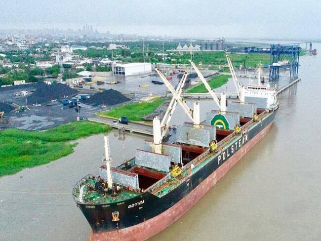 Canal de acceso al puerto de Barranquilla.