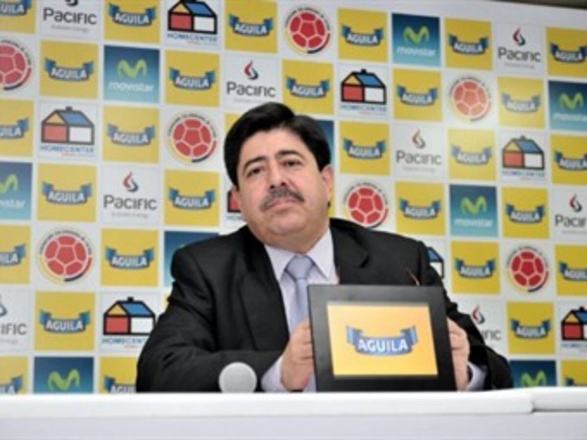 "Contra Holanda y Bélgica estrenaremos la camiseta oficial": Luis Bedoya