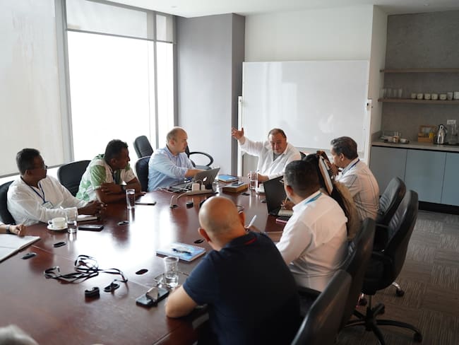 La reunión de trabajo. Foto: cortesía.