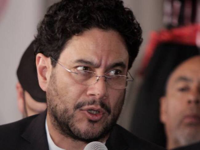 No hubo presión ni campaña contra Juan Camilo Restrepo: Iván Cepeda