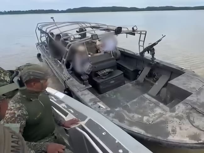 El operativo fue realizado por la Armada y el Ejército en el área del río Yurumanguí. Foto: Armada.
