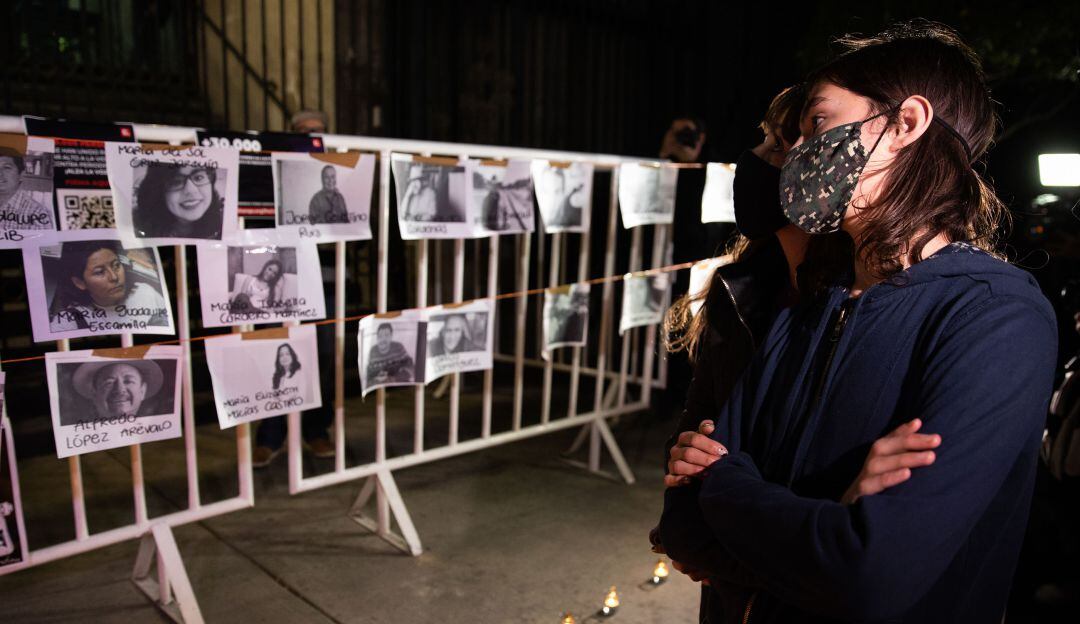 Homenaje a los periodistas asesinados en México durante este año.