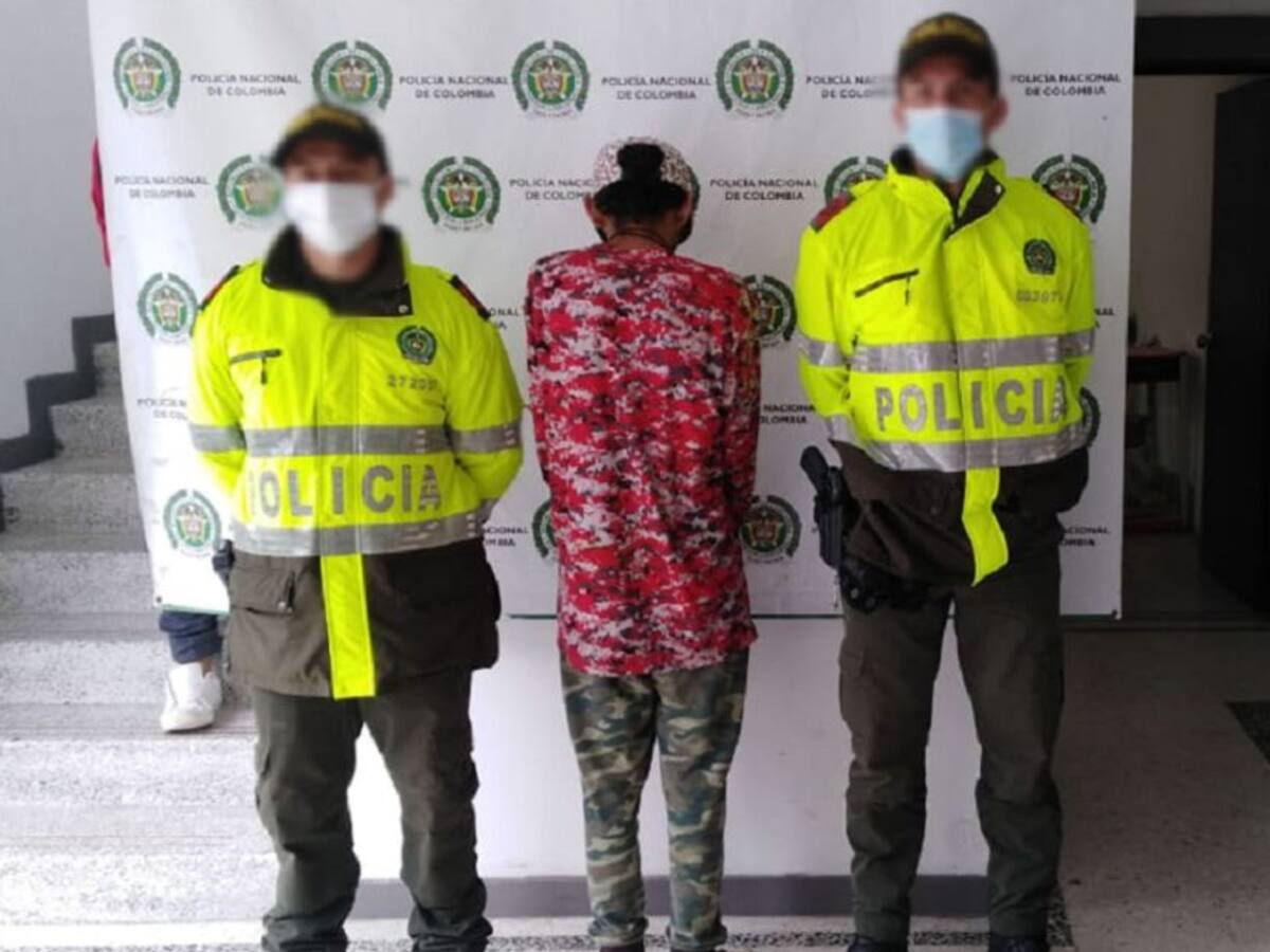 Gritos de auxilio de una mujer llevaron a la Policía ubicarla y protegerla