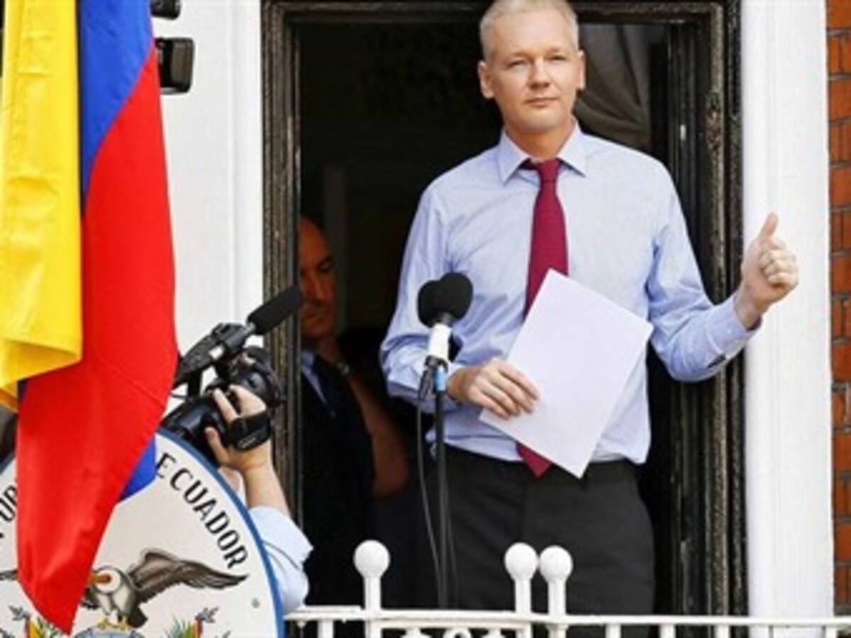 “Assange no padece ninguna afección médica urgente": Ecuador