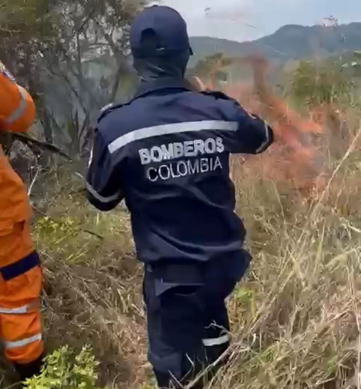 Organismos de emergencia atienden incendios en Ocaña