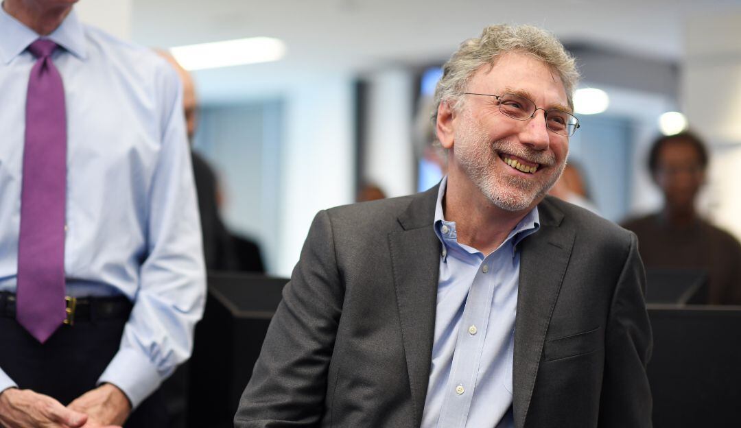 Luego de 45 años en los principales periódicos de Estados Unidos, Marty Baron anunció que se retira.