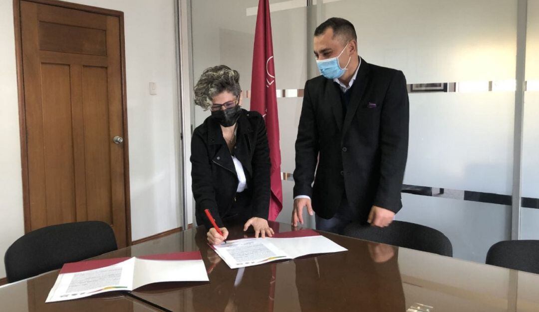 El IPCC y CERLALC, entidad auspiciada por la Unesco, suscribieron convenio para la promoción de la lectura y la creatividad