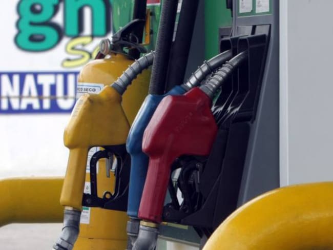 El precio del galón de gasolina en marzo será tres pesos más barato