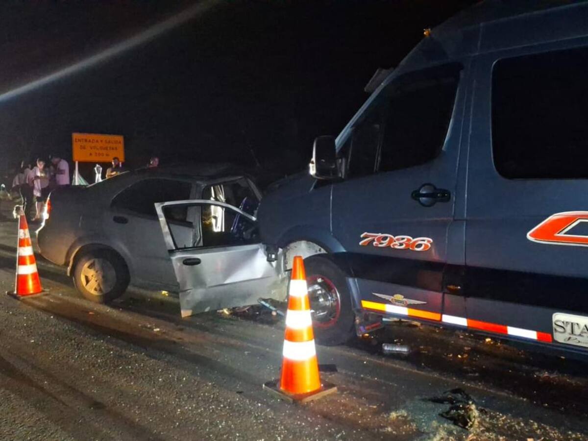 Tres fallecidos y nueve heridos dejó accidente de tránsito en importante vía nacional de Santander