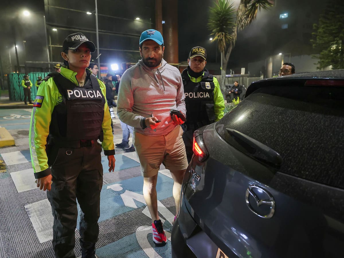 Más de 100 capturados en la primera jornada del nuevo toque de queda nocturno en Ecuador