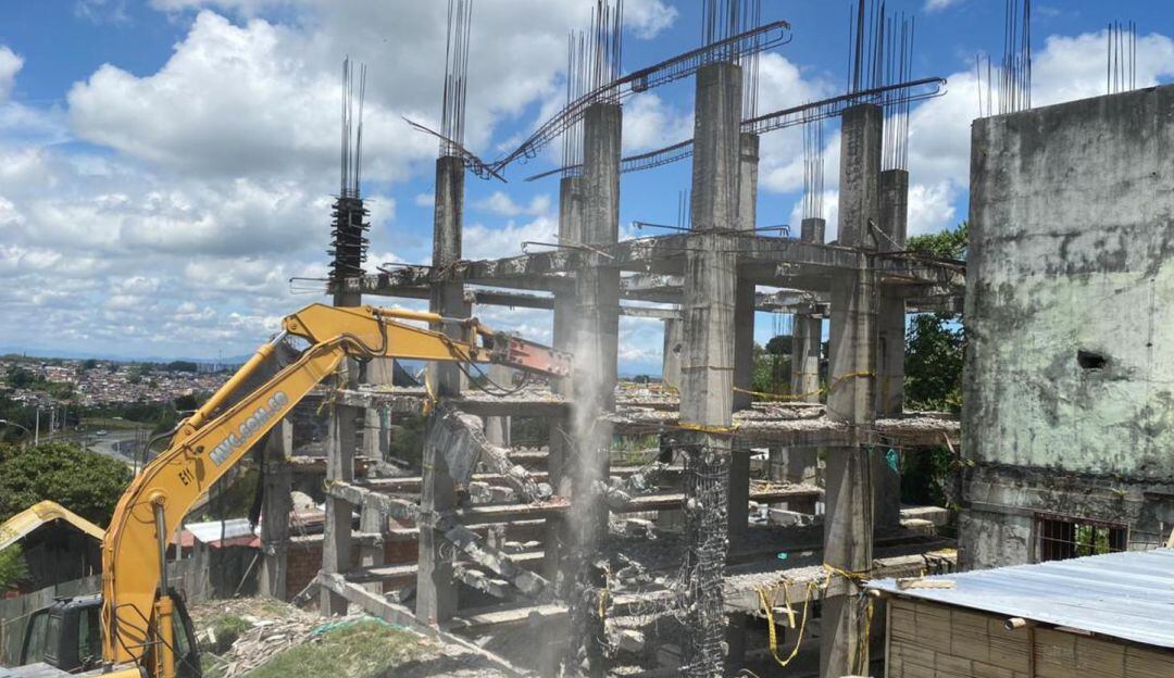 Nueva vía al aeropuerto.
