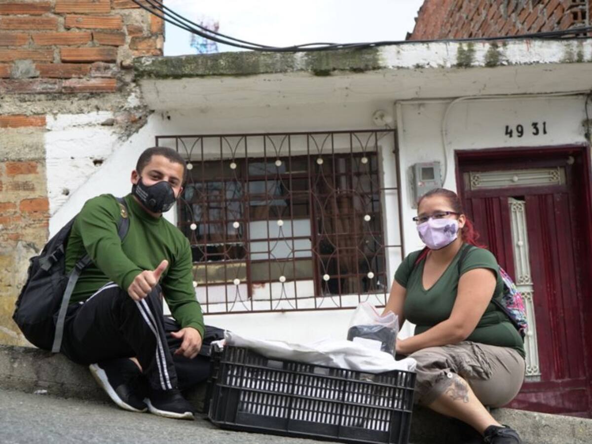 Entregan más de 400 kits de ecohuertas a jóvenes de Santa Cruz