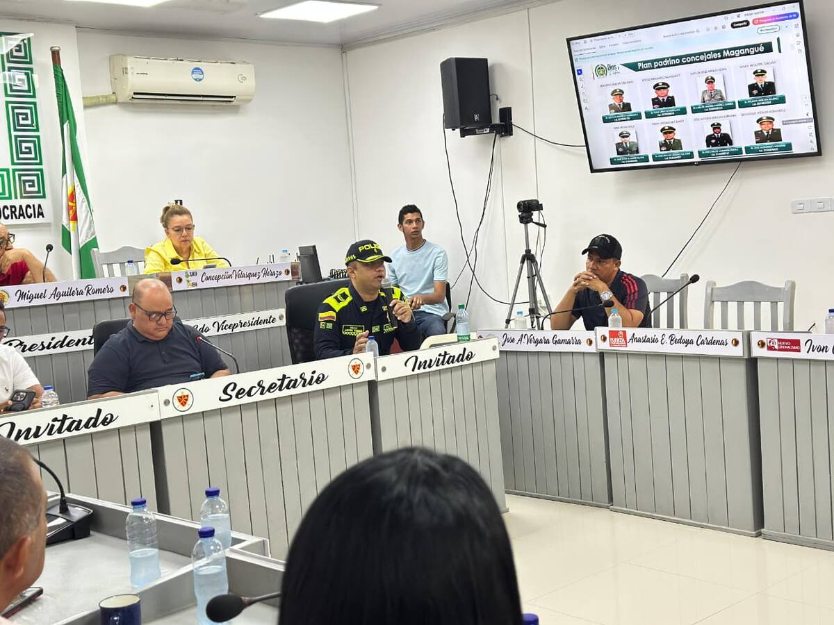 Policía implementa el “Plan Padrino” para fortalecer la seguridad con concejales de Magangué