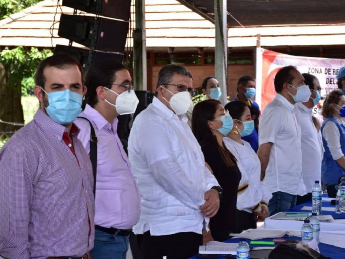 Comisión de Paz del Congreso se reúne con campesinos del Catatumbo