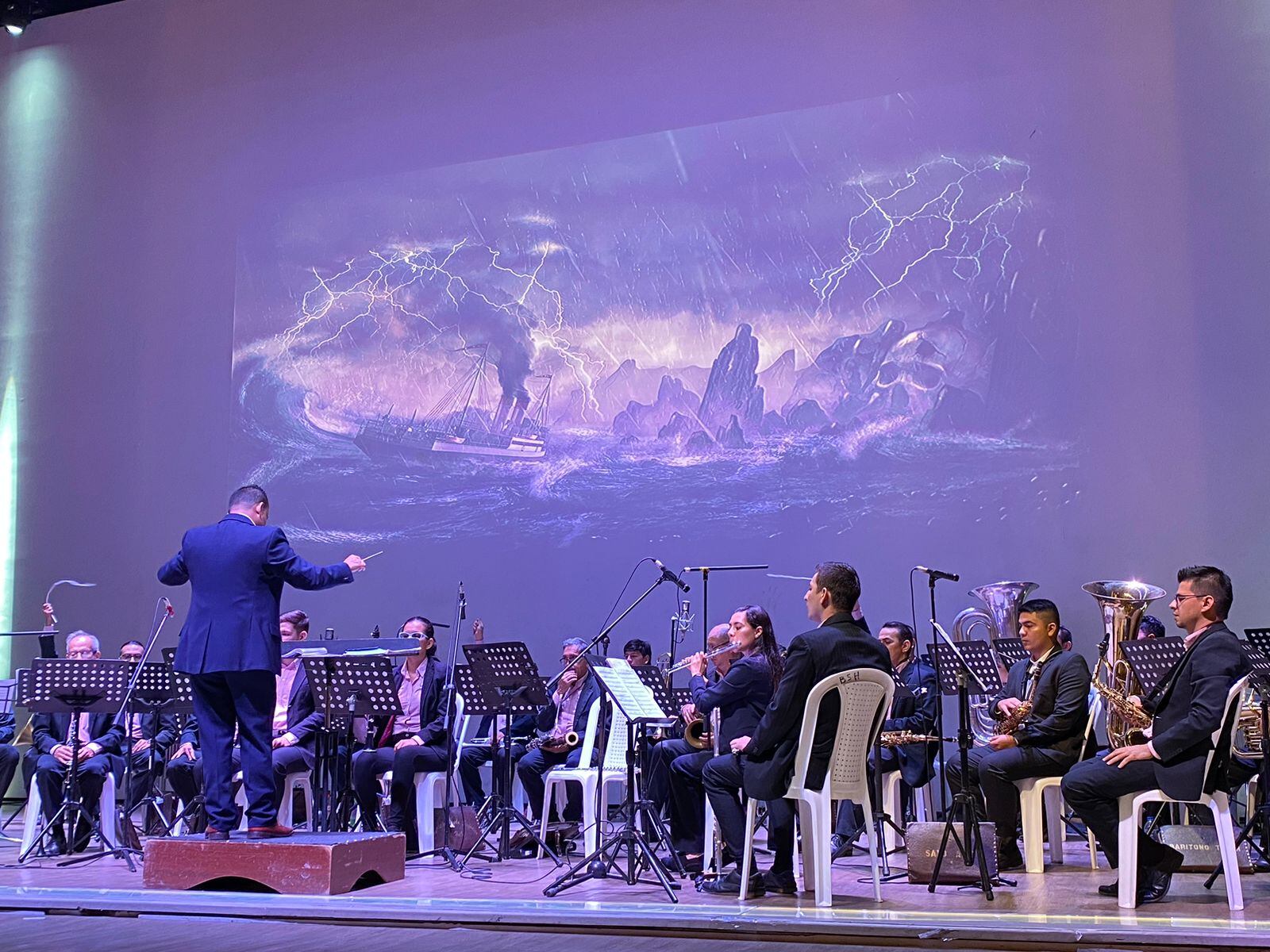 Invitados y cantantes líricos de talla nacional e internacional