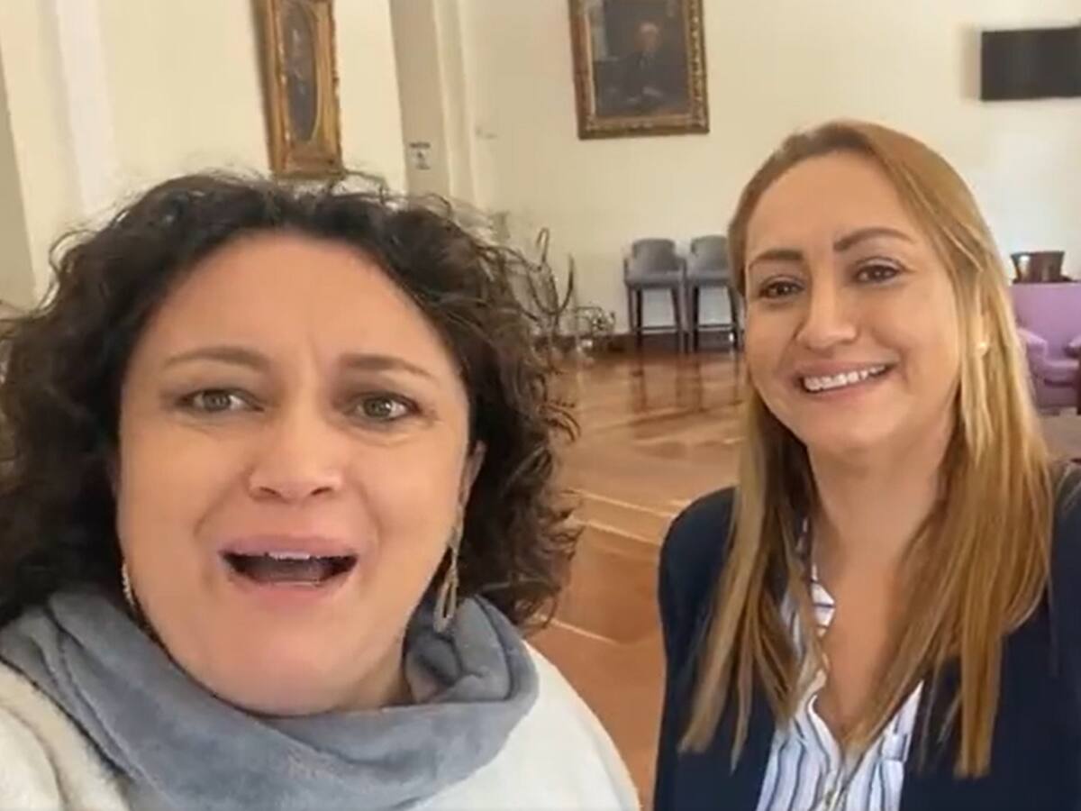 Senadora Angelica Lozano genera controversia política en Ibagué