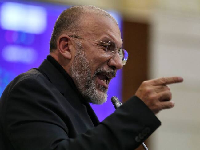 Roy de 'La Luciérnaga': “Soy un cero a la izquierda, aquí no me escuchan"