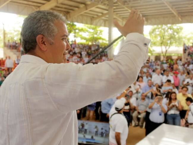 Primer regaño de Duque a un alcalde y gobernador