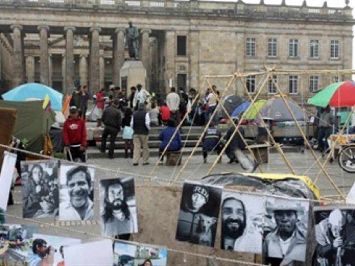 Indignados fueron desalojados de la Plaza de Bolívar