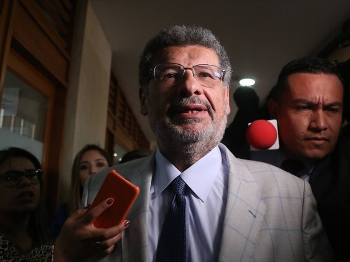 Defensa del expresidente Álvaro Uribe contradice versiones de la testigo Deyanira Gómez