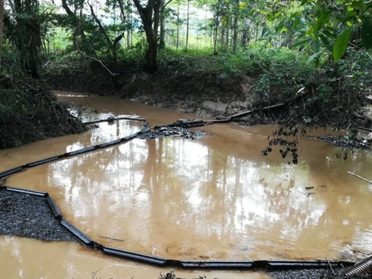 Anla formula pliego de cargos contra Ecopetrol por derrame de crudo