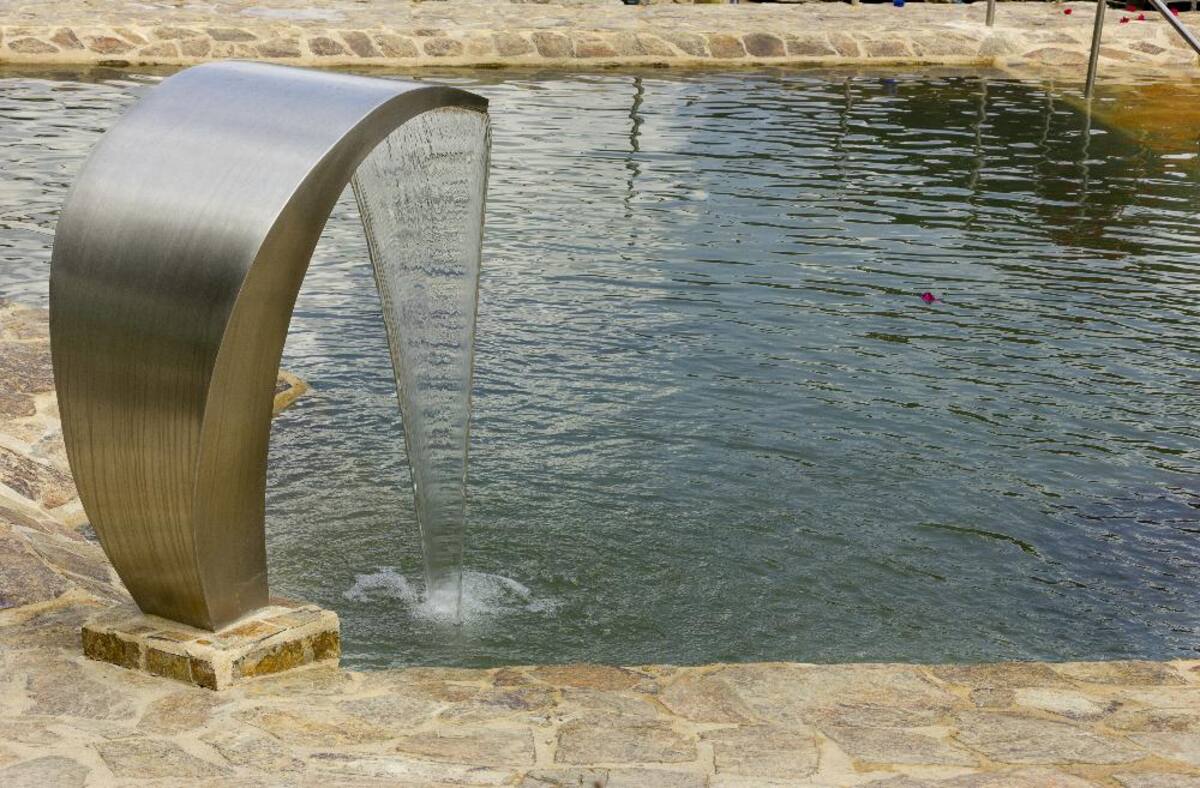 En estas piscinas termales, ubicadas en Santa Rosa de Cabal, se sentirá el placer del calor y las sales naturales; más que entretenimiento proporciona salud y bienestar.