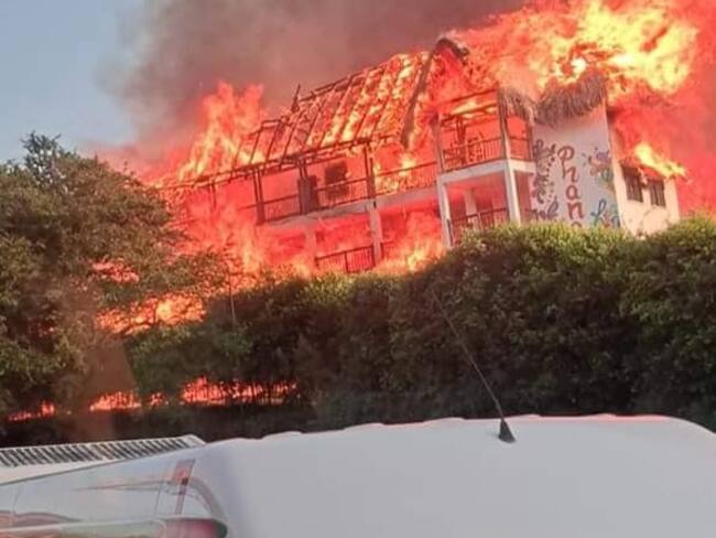 Se quemó el hotel Prana de San Gil