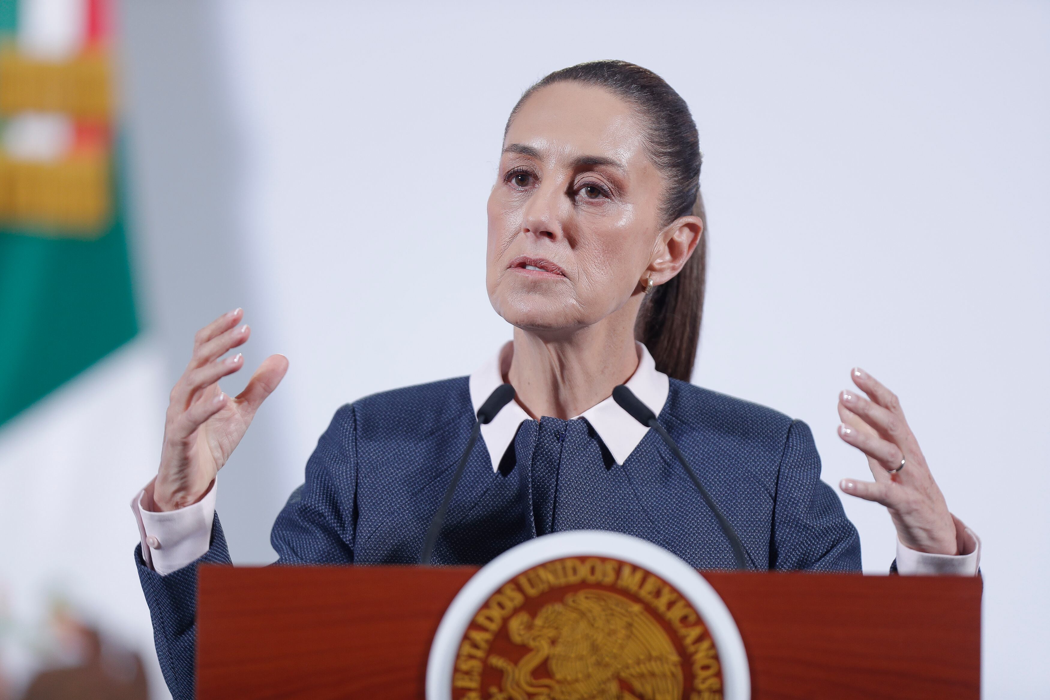 La presidenta de México Claudia Sheinbaum hizo un llamado al diálogo con Estados Unidos. (Foto: EFE)