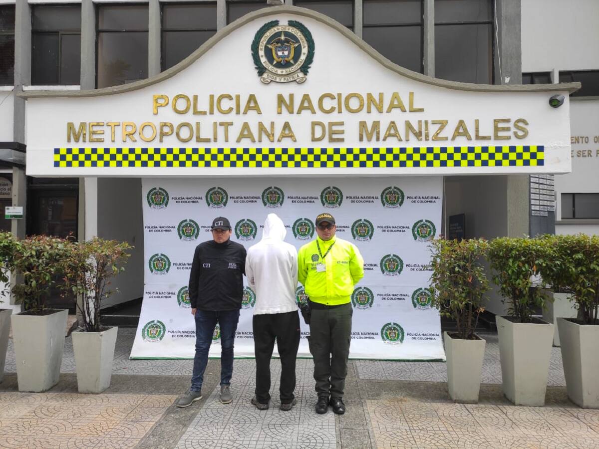 Capturados al parecer por haber agredido a los padres y a una mujer en Manizales