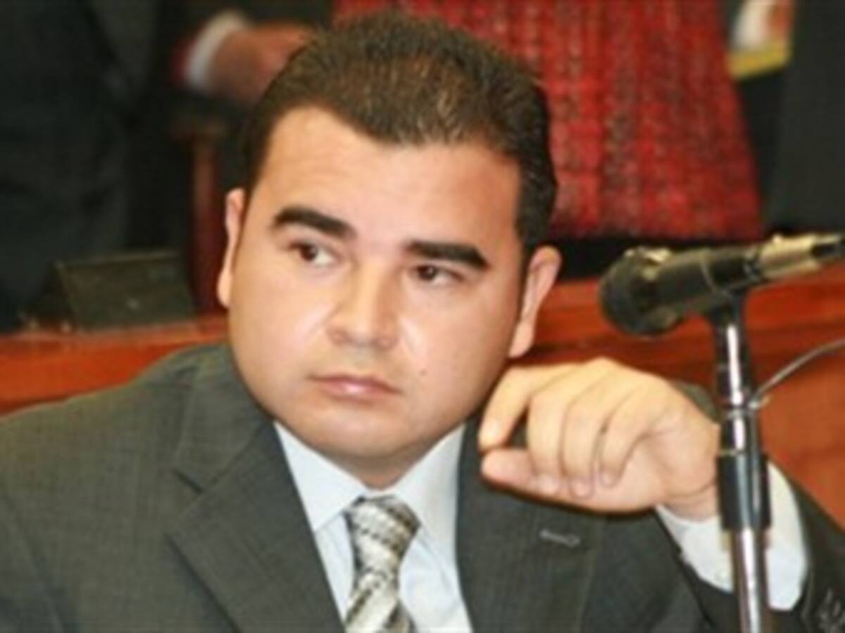 Aceptan demanda de pérdida de investidura contra el hijo de 'La Gata'
