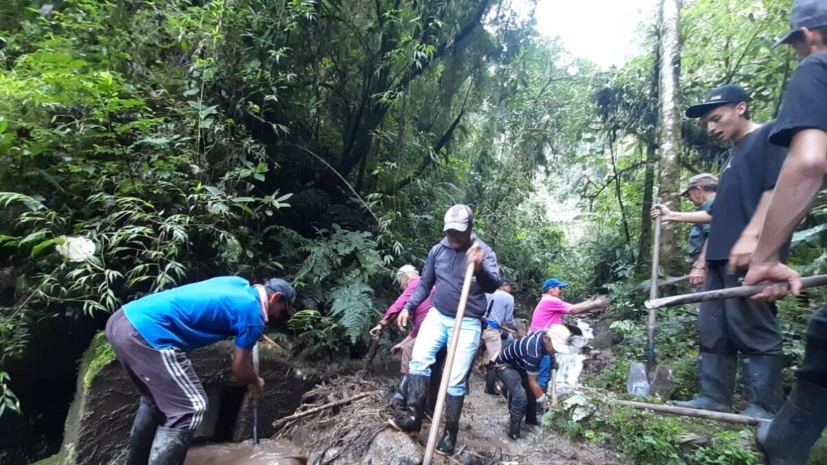 Deslizamientos generan afectaciones en cinco veredas de Villamaría que se encuentran sin agua