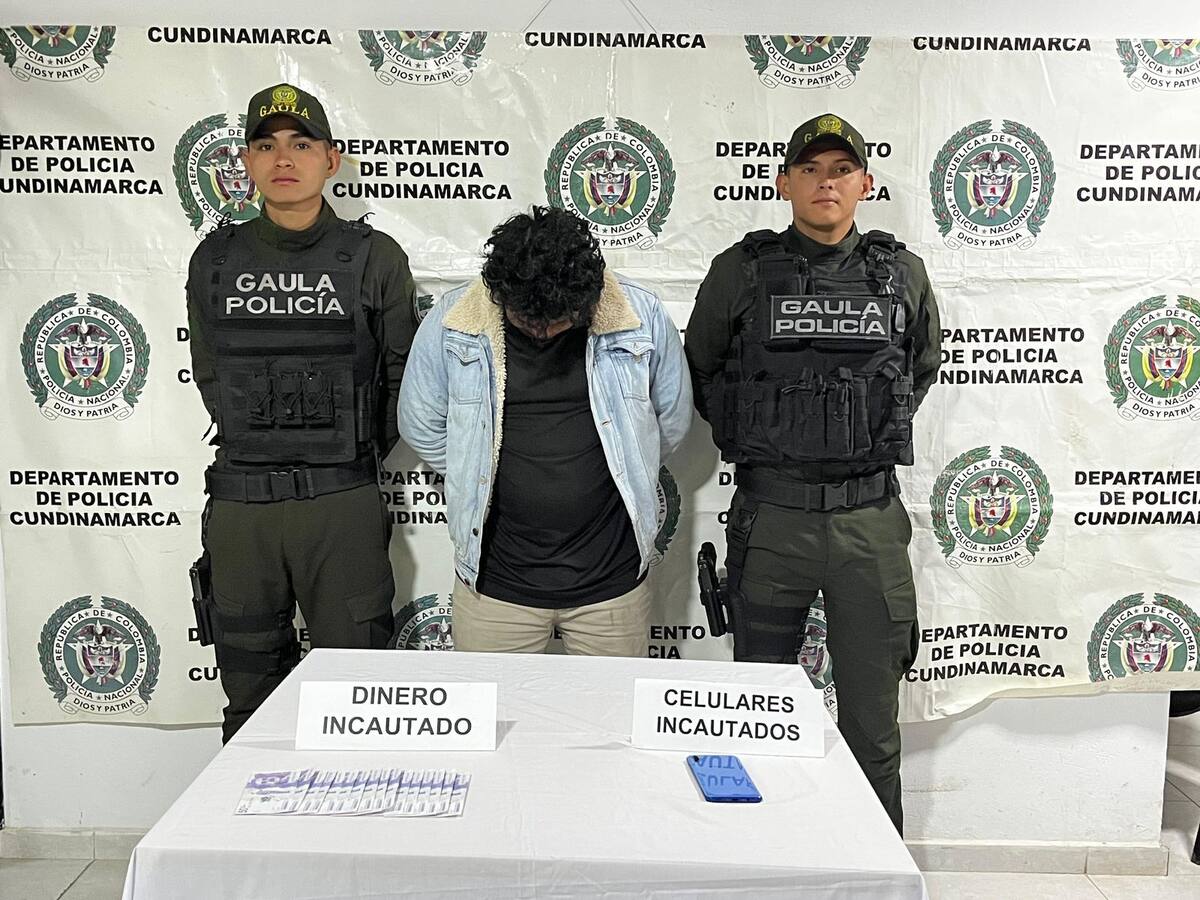 Capturan en Cota a hombre que extorsionaba a mujer con fotos íntimas obtenidas tras robo de celular