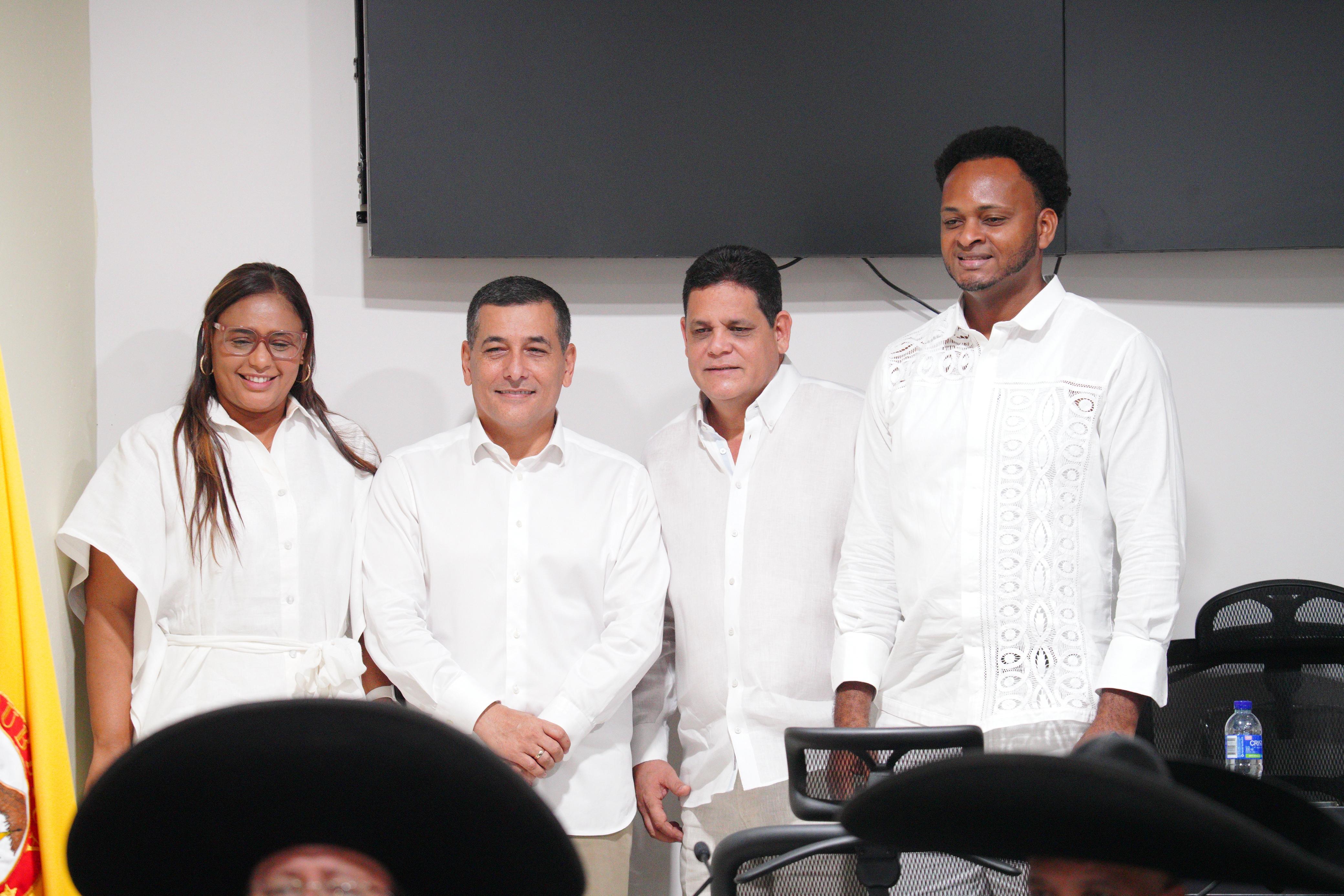 Durante su intervención, el mandatario agradeció a los concejales el trabajo realizado durante este tiempo y reafirmó el trabajo en equipo