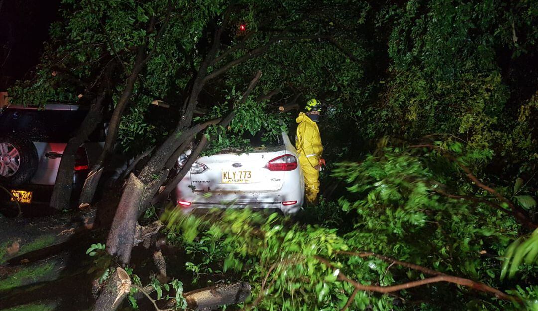 Fuertes lluvias han ocasionado emergencias en varios sectores de Neiva