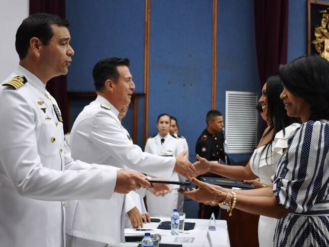En Cartagena, primera promoción del nuevo modelo educativo de la Armada