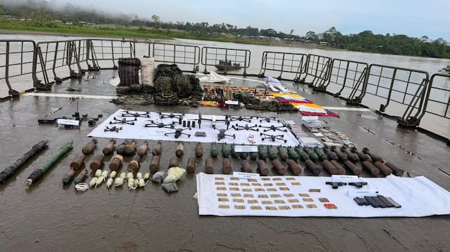 Incautan drones, explosivos y material de guerra de la “Jaime Martínez” en Cauca