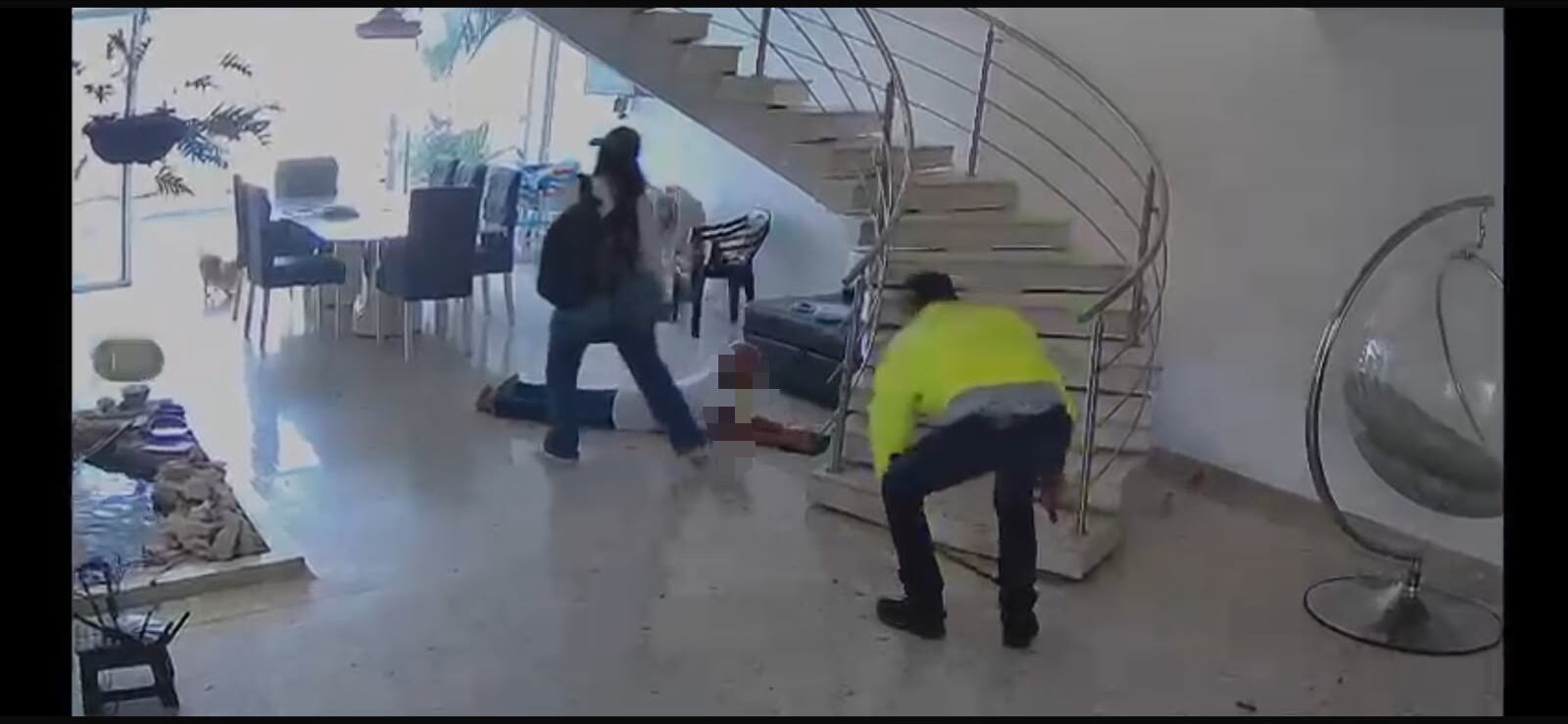 Buscan a falsos agentes de la SIJÍN que robaron $80 millones tras irrumpir en una vivienda en Cali