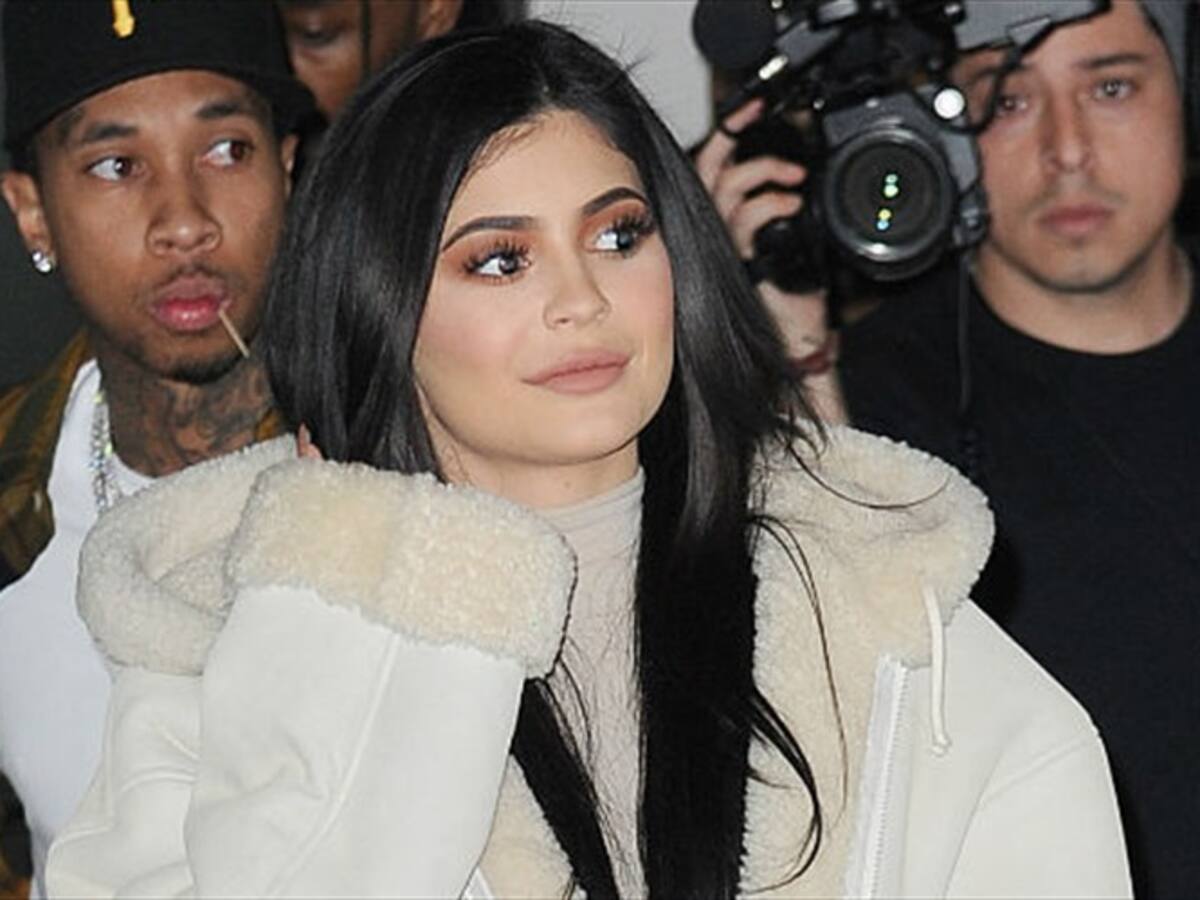 Así esconde Kylie Jenner su embarazo