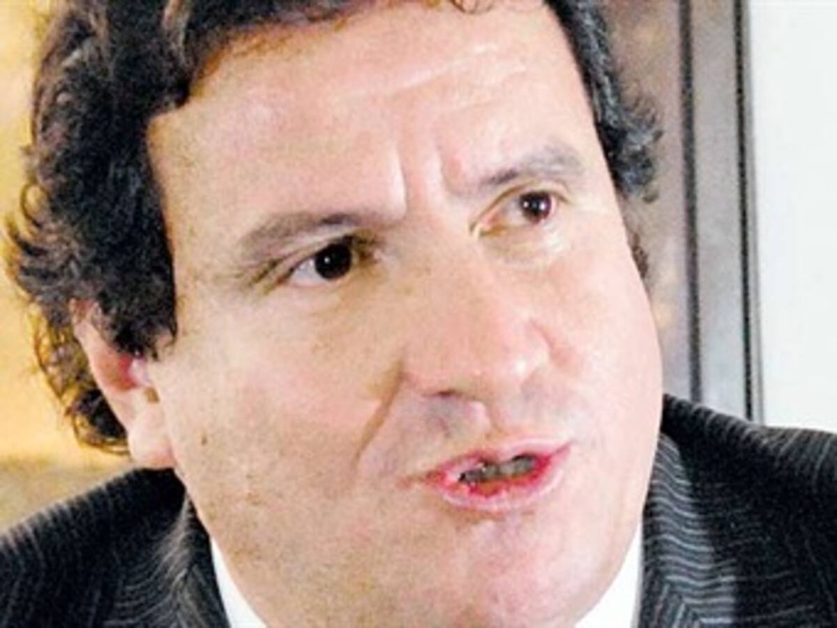 César Pastrana sigue en la Presidencia de Independiente Santa Fe