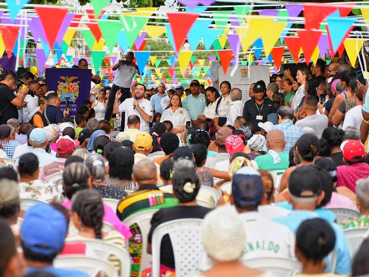 Gobernación de Bolívar cumple sueños de propiedad a 500 familias de Cartagena