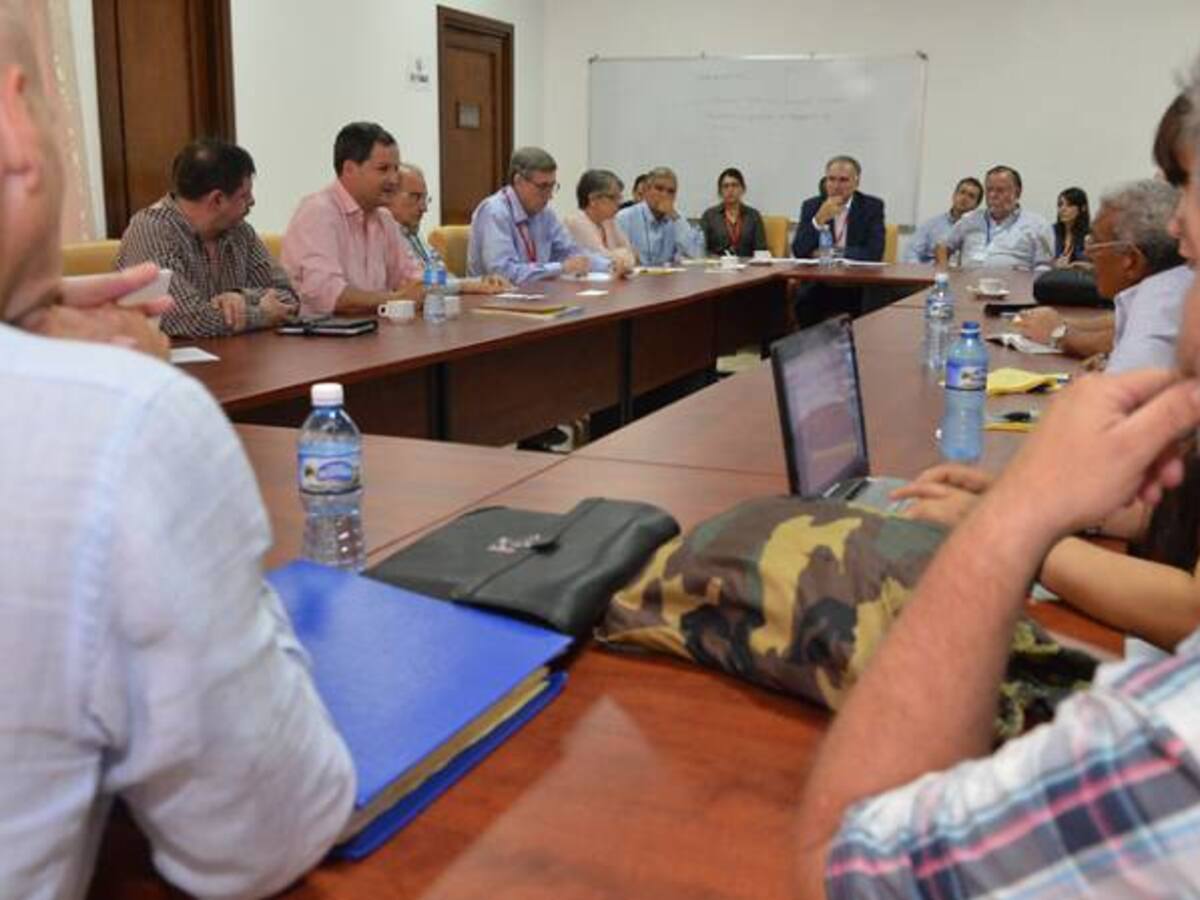 Mesa de paz modifica cronograma para avanzar en discusión de zonas de ubicación de las Farc