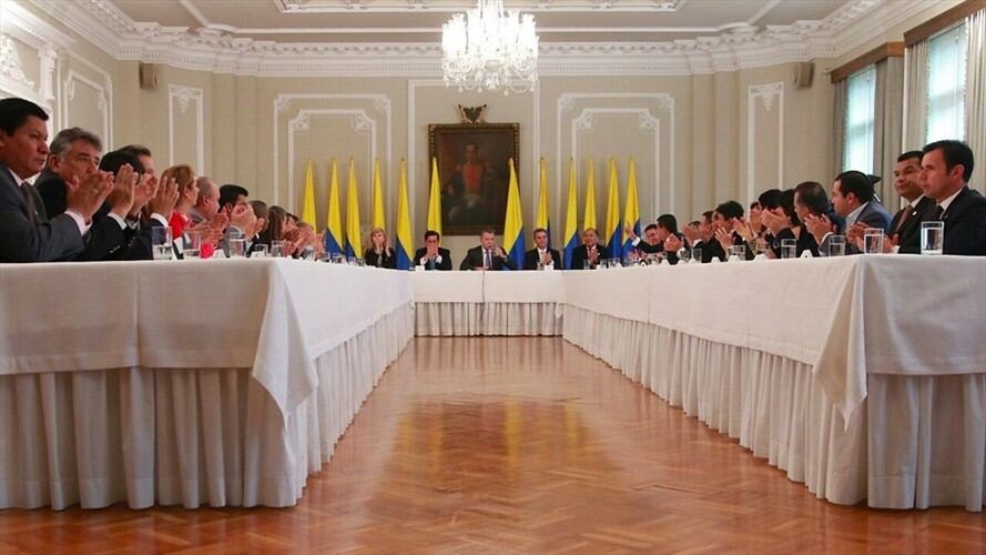 En Casa de Nariño estuvieron promotores del "Sí" y los gobernadores de distintos departamentos felicitando al presidente Juan Manuel Santos por su premio Nobel de Paz. Foto: Colprensa/SIG