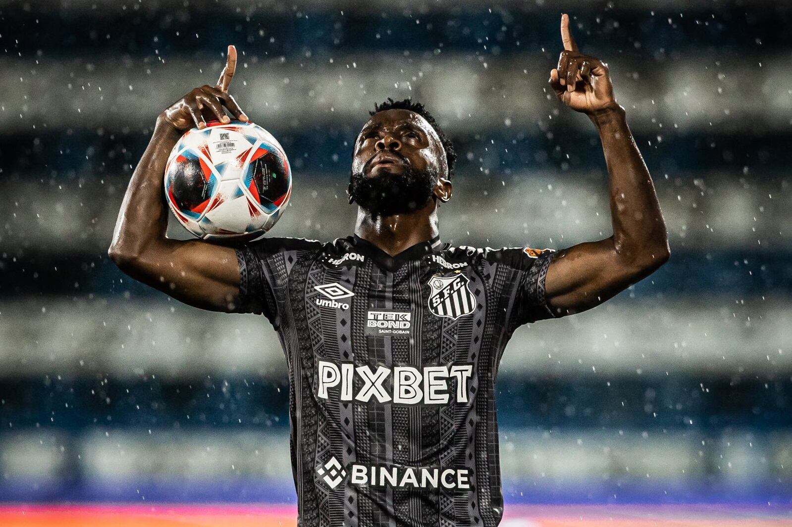Steven Mendoza tras marcar gol con el Santos por el Campeonato Paulista / Foto: Santos FC